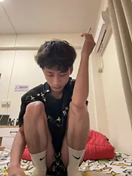 sexyboy-3525 online show from 07-23-26, 01:53