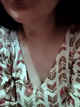 Snapshot of ZOYA_KHAN-123 chatting on 05-02-26, 09:03 ZOYA KHAN-123 online show from 05-02-26, 09:03