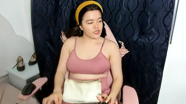 Alexa Missfortune online show from 07-01-26, 10:53