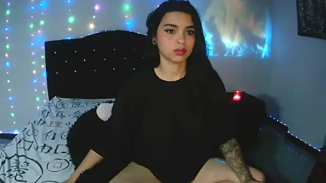 Luna Velvet7 online show from 05-19-26, 05:36