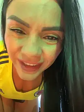 Snapshot of SofiParma chatting on 06-11-26, 07:12 SofiParma online show from 06-11-26, 07:12
