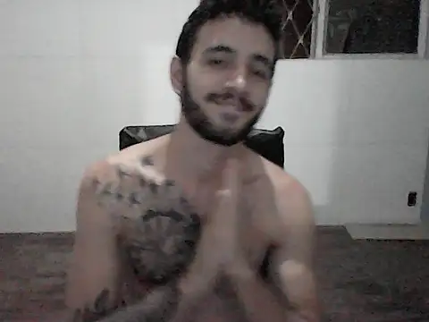Snapshot of NoxxVx chatting on 04-05-26, 02:09 NoxxVx online show from 04-05-26, 02:09