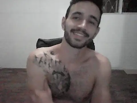 Snapshot of NoxxVx chatting on 04-14-26, 01:11 NoxxVx online show from 04-14-26, 01:11