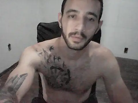 Snapshot of NoxxVx chatting on 04-21-26, 01:42 NoxxVx online show from 04-21-26, 01:42
