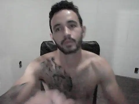 Snapshot of NoxxVx chatting on 04-27-26, 01:14 NoxxVx online show from 04-27-26, 01:14