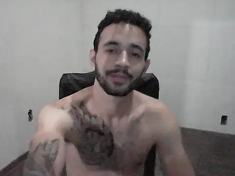 Snapshot of NoxxVx chatting on 04-28-26, 02:27 NoxxVx online show from 04-28-26, 02:27