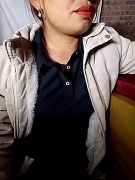 cat-kat online show from 04-24-26, 01:57