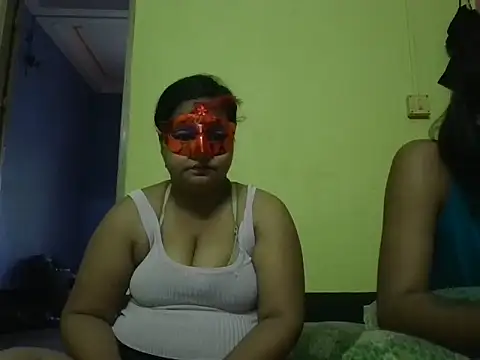 Naina1994 online show from 05-28-26, 06:21