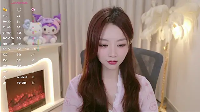 Snapshot of youmibaby11 chatting on 06-20-26, 01:36 youmibaby11 online show from 06-20-26, 01:36