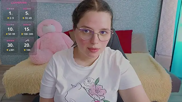 SofiDreamm online show from 06-19-26, 02:10