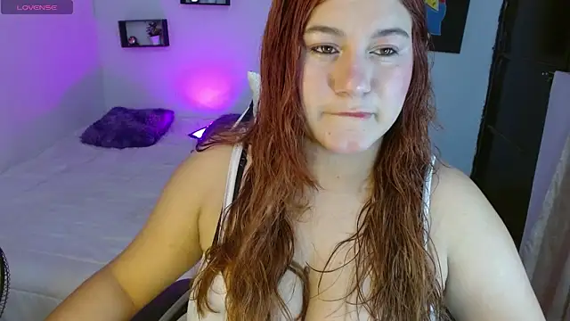 Snapshot of _Lucianaa_1 chatting on 04-14-26, 04:07 Lucianaa 1 online show from 04-14-26, 04:07