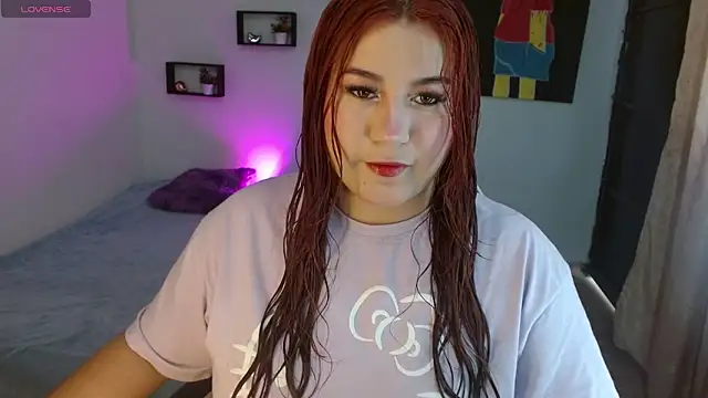 Snapshot of _Lucianaa_1 chatting on 04-20-26, 02:09 Lucianaa 1 online show from 04-20-26, 02:09