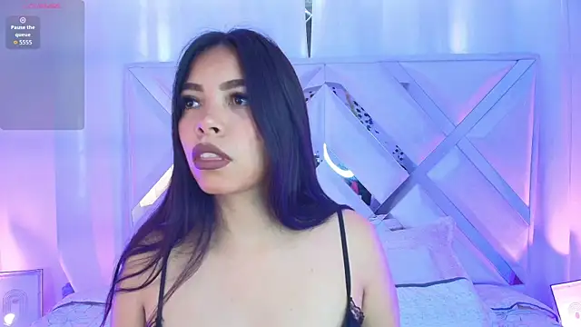 Snapshot of Ariana_castillo02 chatting on 04-20-26, 01:03 Ariana castillo02 online show from 04-20-26, 01:03