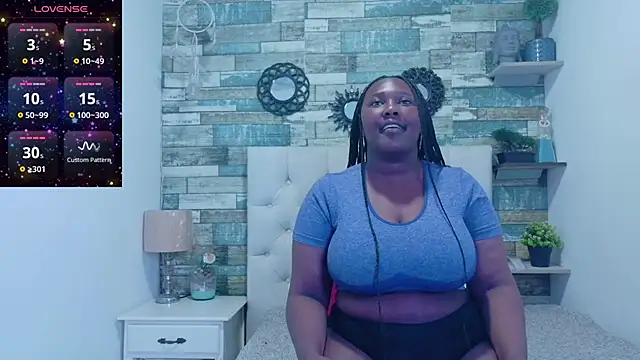 Snapshot of Skylernaomi chatting on 04-22-26, 01:12 Skylernaomi online show from 04-22-26, 01:12