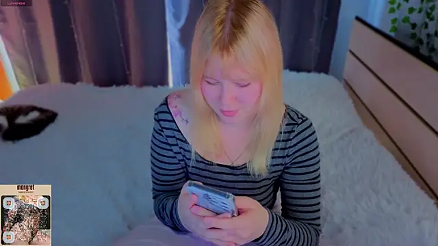 unburnedgirl online show from 05-10-26, 07:24