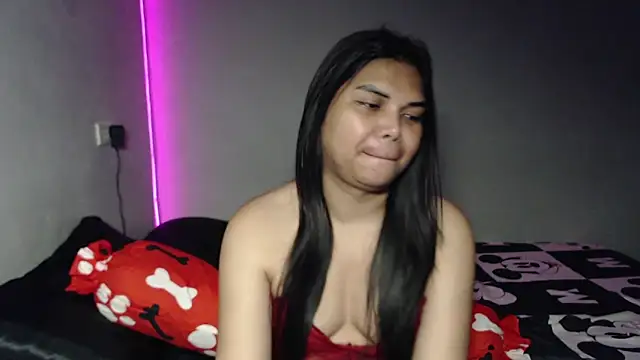 Snapshot of yourhotasiantrann chatting on 04-04-26, 03:53 yourhotasiantrann online show from 04-04-26, 03:53