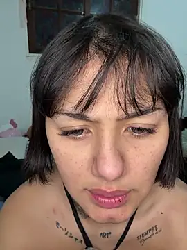 Snapshot of Abrildqquino chatting on 06-12-26, 03:49 Abrildqquino online show from 06-12-26, 03:49