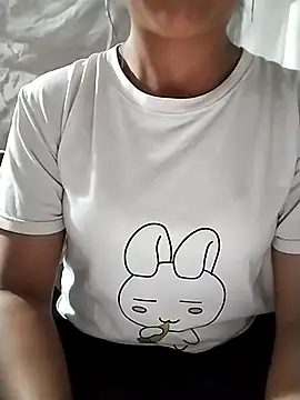 Snapshot of Lisa-aa chatting on 04-08-26, 02:06 Lisa-aa online show from 04-08-26, 02:06