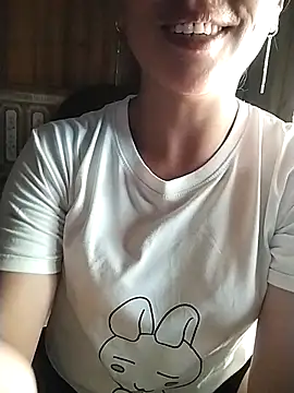 Snapshot of Lisa-aa chatting on 04-09-26, 06:19 Lisa-aa online show from 04-09-26, 06:19