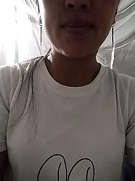 Snapshot of Lisa-aa chatting on 04-16-26, 10:34 Lisa-aa online show from 04-16-26, 10:34
