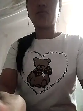 Snapshot of Lisa-aa chatting on 04-23-26, 12:51 Lisa-aa online show from 04-23-26, 12:51