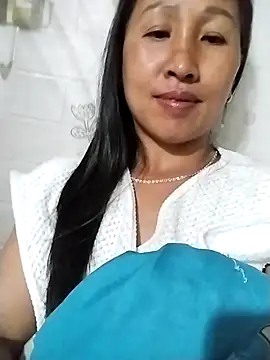 Snapshot of Lisa-aa chatting on 05-11-26, 03:07 Lisa-aa online show from 05-11-26, 03:07