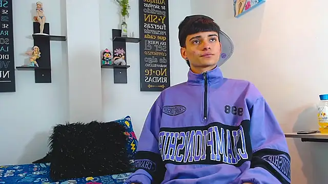 milo hot  online show from 04-09-26, 06:57