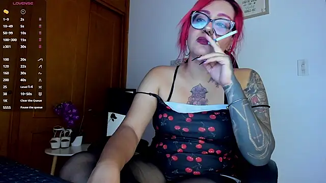 Violett Sykes online show from 05-21-26, 04:52
