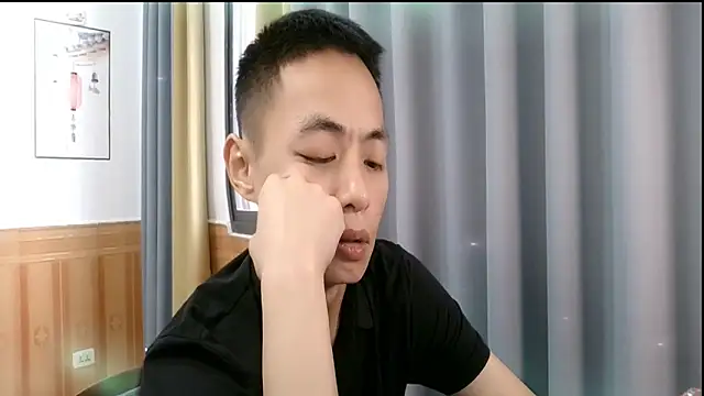 Snapshot of davidboys chatting on 06-08-26, 04:24 davidboys online show from 06-08-26, 04:24