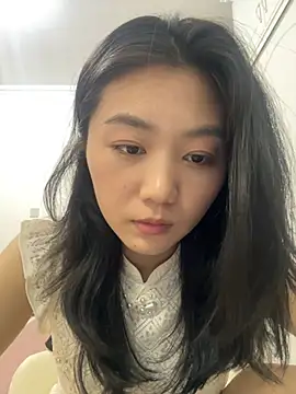 Snapshot of Shanshan_1267 chatting on 05-20-26, 02:45 Shanshan 1267 online show from 05-20-26, 02:45