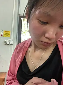 Snapshot of Elisa-a chatting on 04-06-26, 09:32 Elisa-a online show from 04-06-26, 09:32