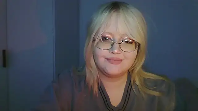 Snapshot of Elayne_Sweet chatting on 05-29-26, 06:11 Elayne Sweet online show from 05-29-26, 06:11