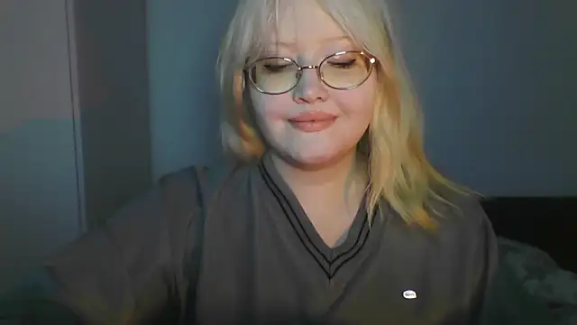 Snapshot of Elayne_Sweet chatting on 06-05-26, 06:09 Elayne Sweet online show from 06-05-26, 06:09