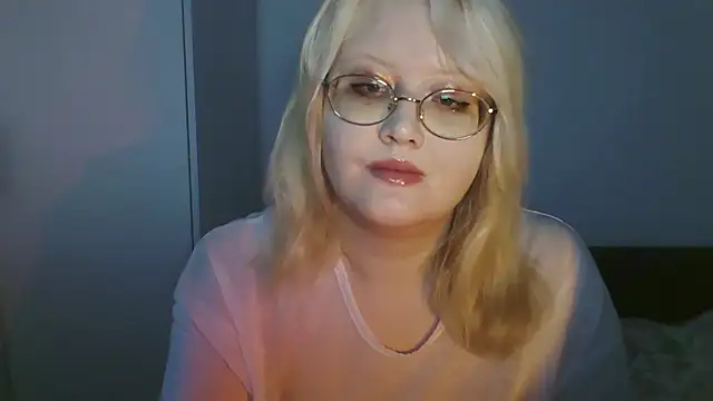 Snapshot of Elayne_Sweet chatting on 06-07-26, 06:06 Elayne Sweet online show from 06-07-26, 06:06
