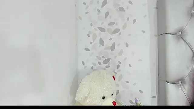 Snapshot of brenda_sofia69 chatting on 06-11-26, 03:10 brenda sofia69 online show from 06-11-26, 03:10