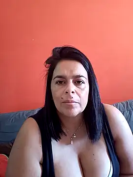 Snapshot of lucianamorocha chatting on 05-11-26, 04:04 lucianamorocha online show from 05-11-26, 04:04