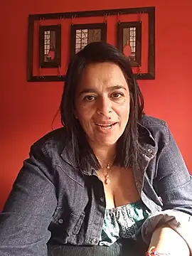 Snapshot of lucianamorocha chatting on 06-03-26, 04:23 lucianamorocha online show from 06-03-26, 04:23