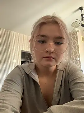 KimCarr online show from 04-02-26, 11:52