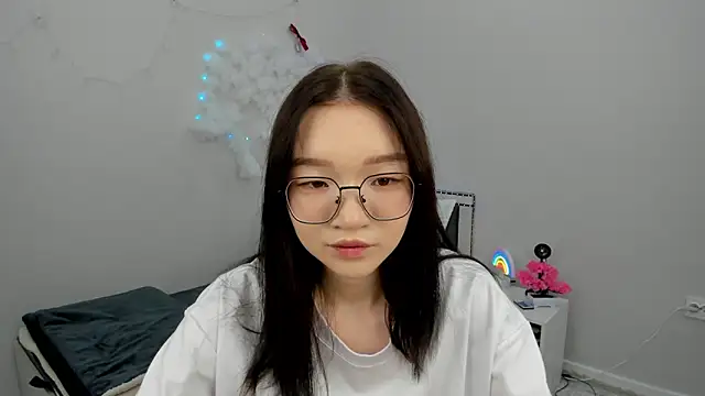 Snapshot of syuri_sun chatting on 06-08-26, 02:28 syuri sun online show from 06-08-26, 02:28