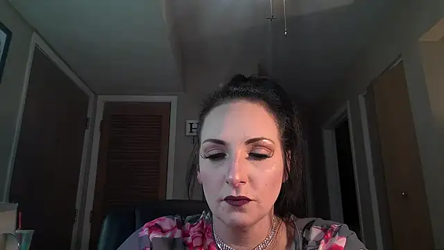 Snapshot of taylorsunshine chatting on 04-01-26, 11:24 taylorsunshine online show from 04-01-26, 11:24