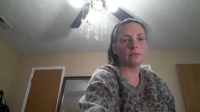 Snapshot of taylorsunshine chatting on 04-05-26, 03:53 taylorsunshine online show from 04-05-26, 03:53