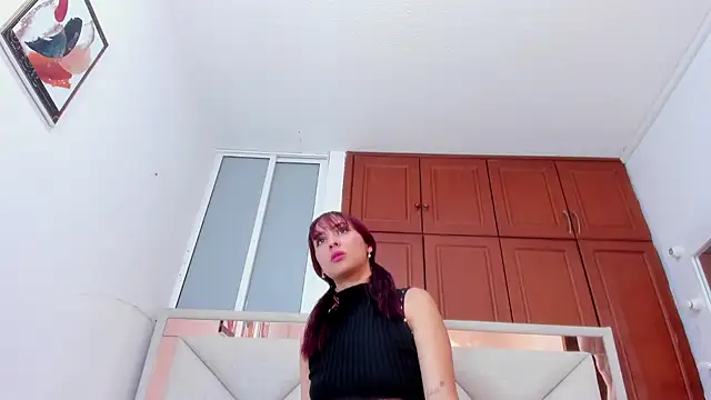 Snapshot of lili_blaze chatting on 04-15-26, 12:23 lili blaze online show from 04-15-26, 12:23