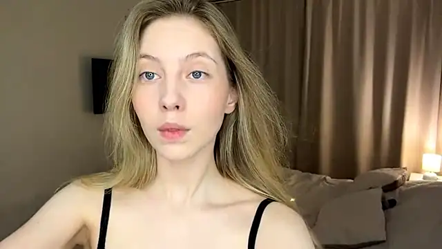 SofiaVelour online show from 04-08-26, 05:35