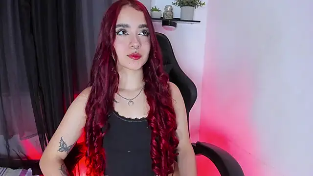 Snapshot of Red_DollX chatting on 04-22-26, 11:39 Red DollX online show from 04-22-26, 11:39