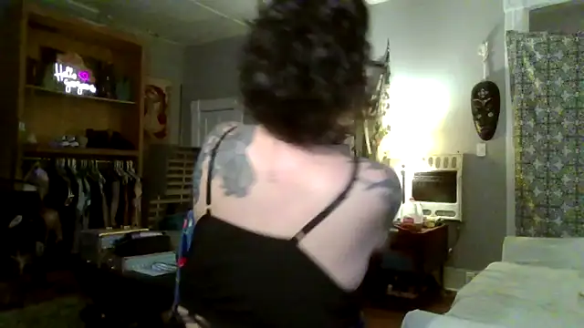 Snapshot of Kitty_bang chatting on 05-19-26, 12:38 Kitty bang online show from 05-19-26, 12:38