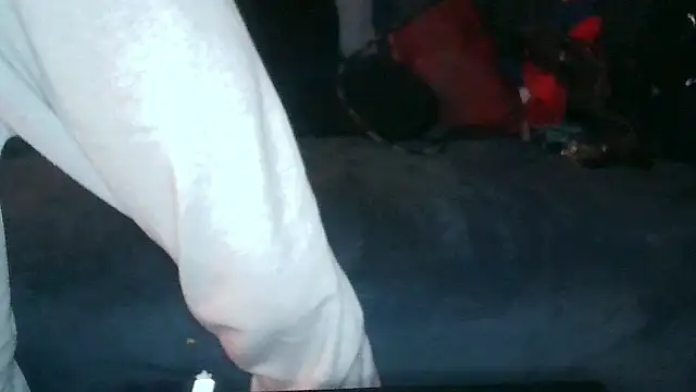 Snapshot of JRNBLU44 chatting on 04-11-26, 09:19 JRNBLU44 online show from 04-11-26, 09:19