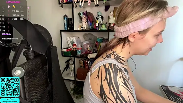 MadalynNosel online show from 05-07-26, 07:14