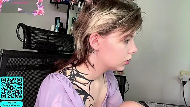 MadalynNosel online show from 05-31-26, 07:15
