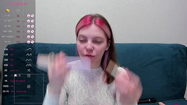 Marie Reyess online show from 06-10-26, 02:56
