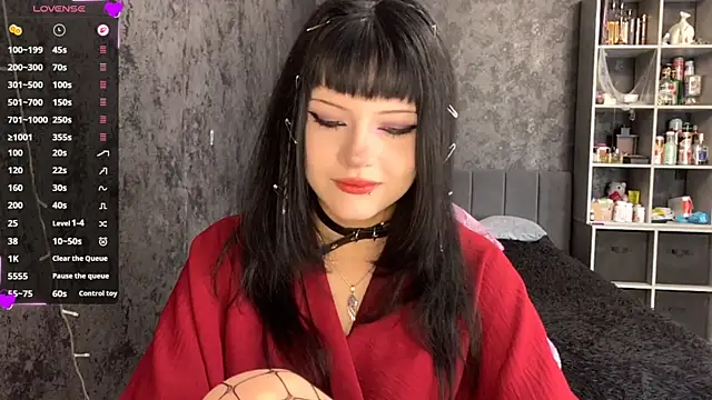 EmilyEmbears online show from 06-02-26, 07:32